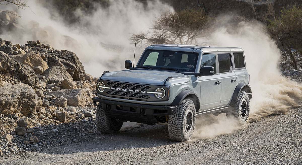 FORD-BRONCO_01.jpg