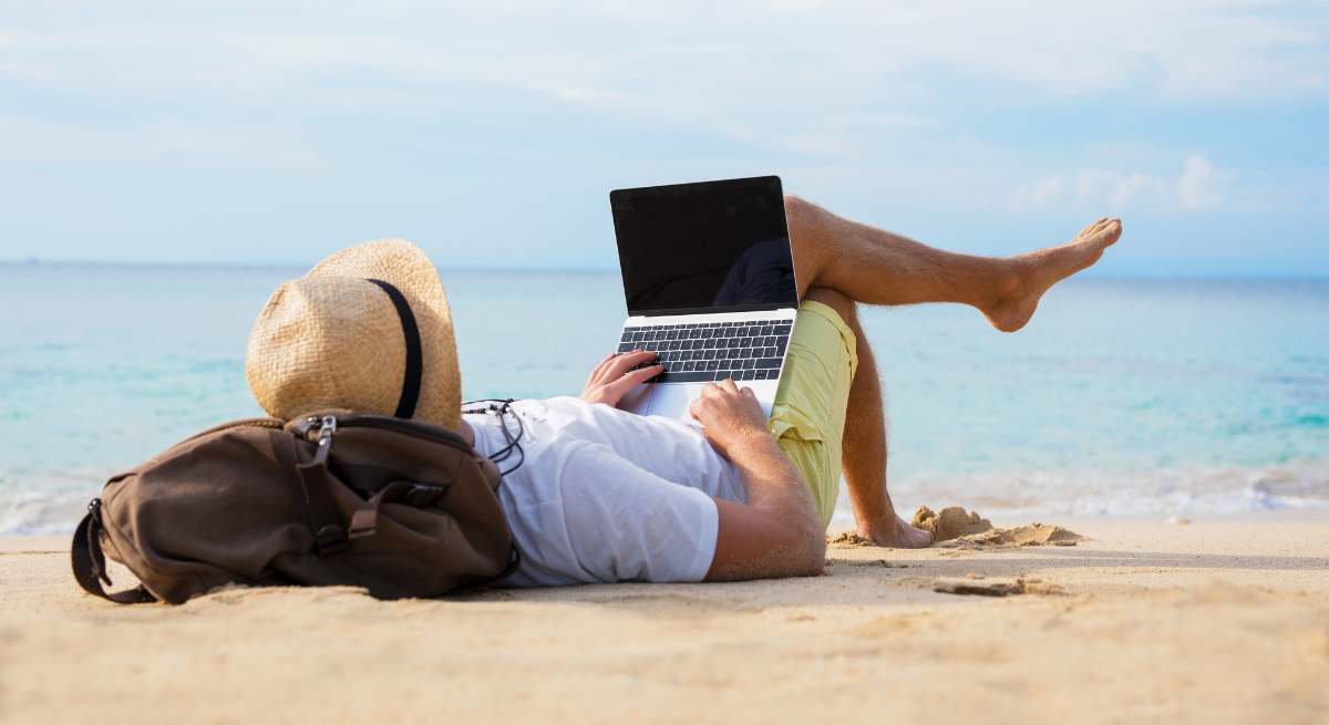 Las personas de baja se pueden irse de vacaciones en estos casos.