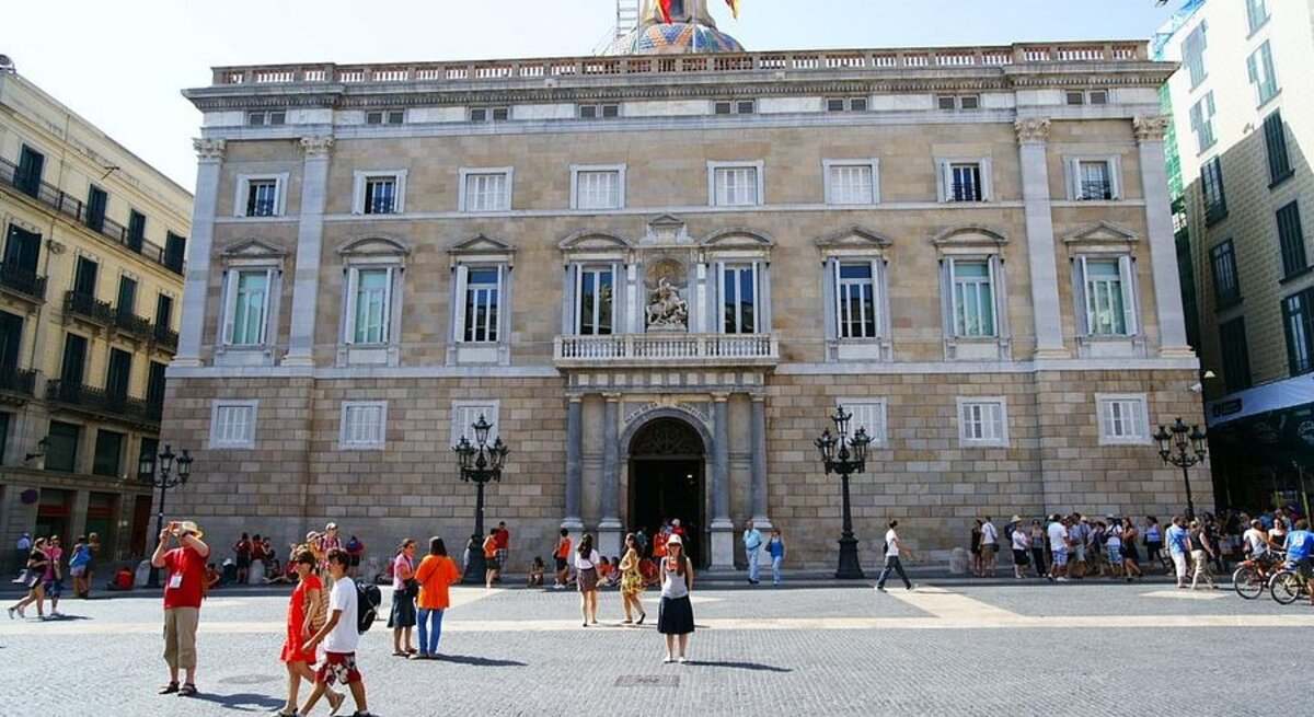 palau-de-la-generalitat1).jpg