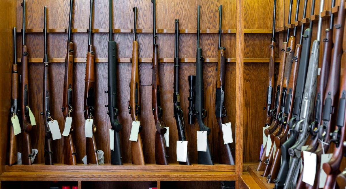 armas-licencia-okupas-dreamstime.jpg