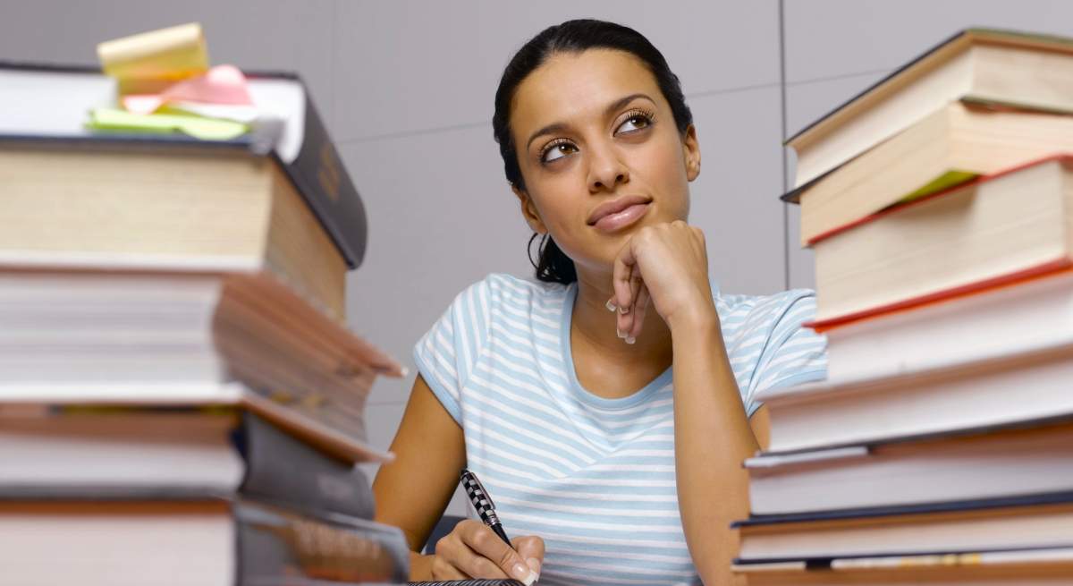estudiante-libros.jpg