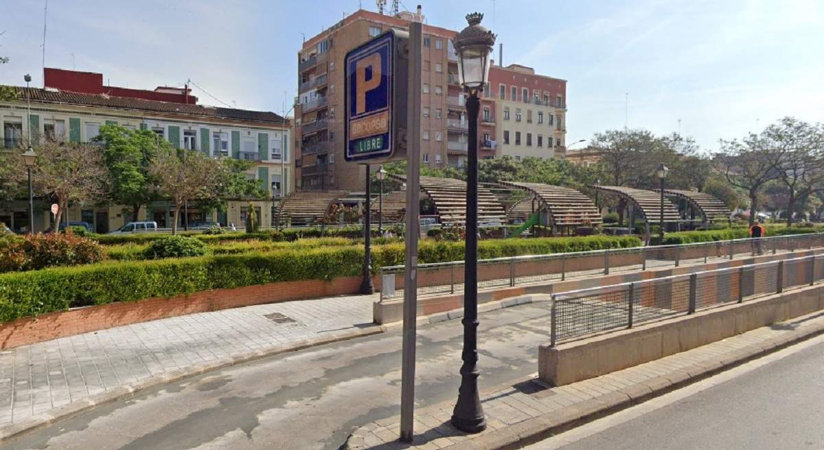 parking.jpg