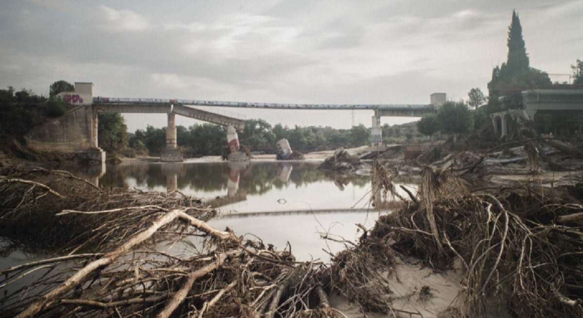 Puente destrozado por la Dana