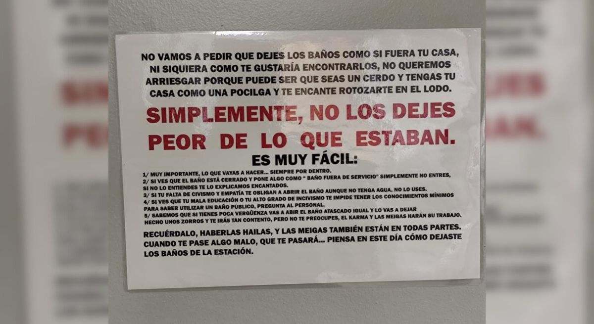 Cartel en el baño de una cafetería