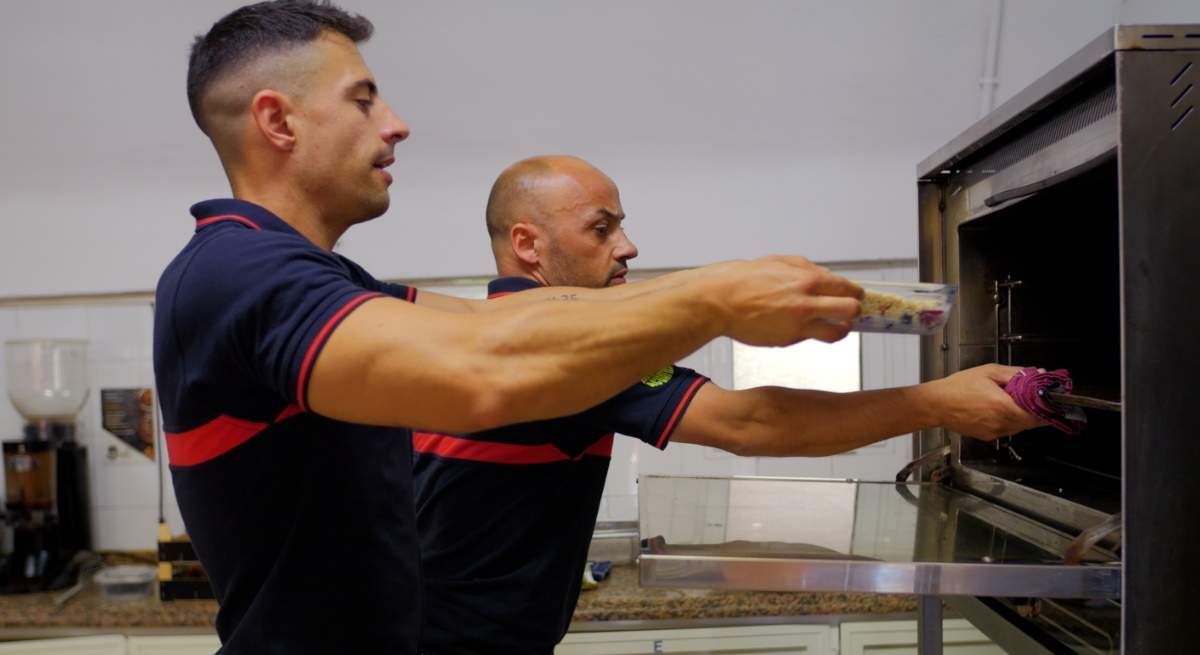 bomberos-cocineros.jpg