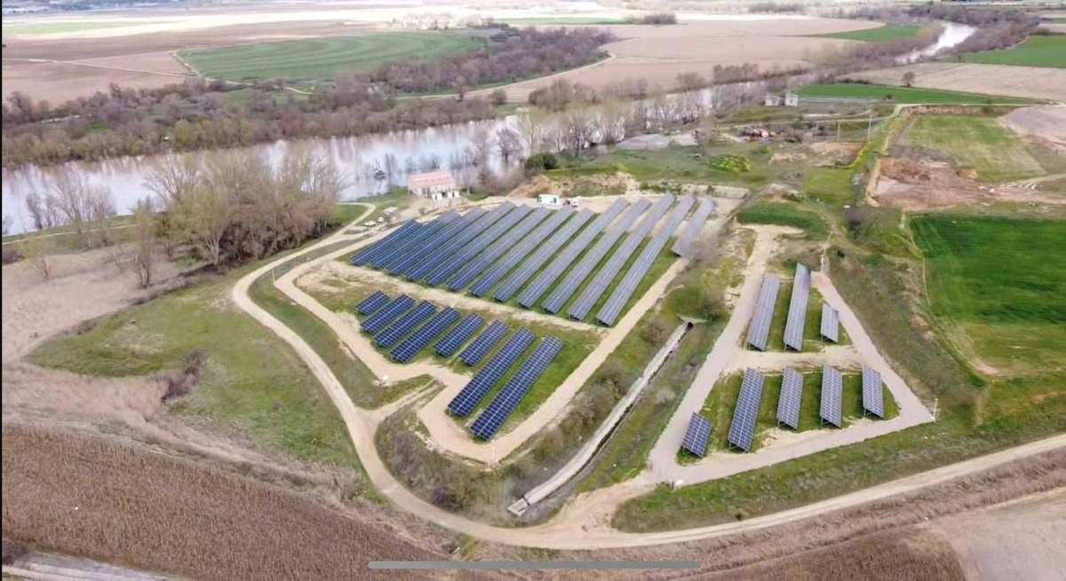 Parque fotovoltaico para riego agrícola