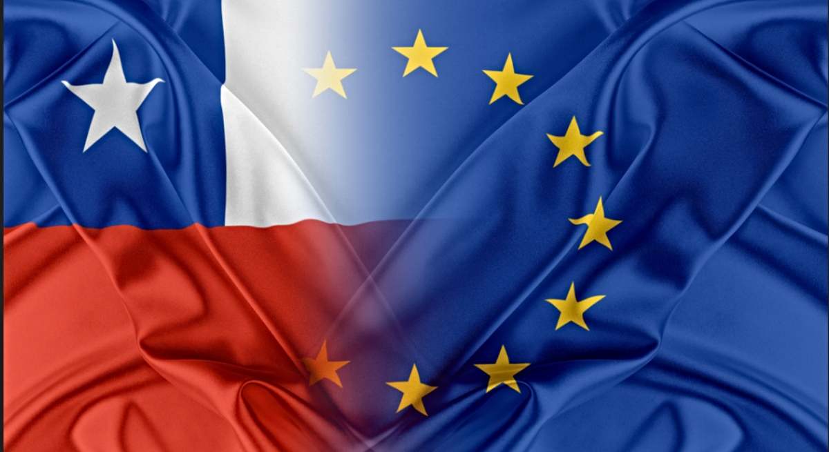 Banderas de Chile y la Unión Europea