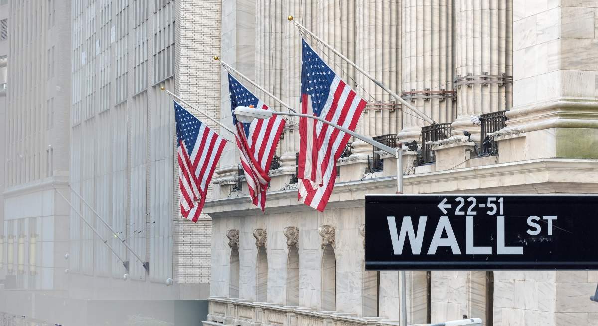 Wall-Street-banderas.jpg