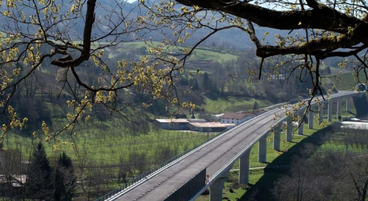Obras Y vasca