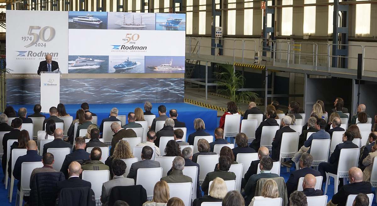 El presidente del Grupo Rodman, Manuel Rodríguez, el el acto conmemorativo de su 50 aniversario en sus instalaciones de Moaña, donde se han reunido autoridades, clientes y tejido empresarial.