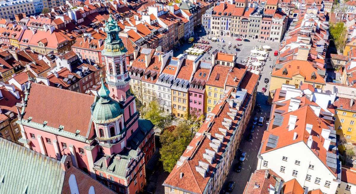 vista-varsovia-polonia-istock
