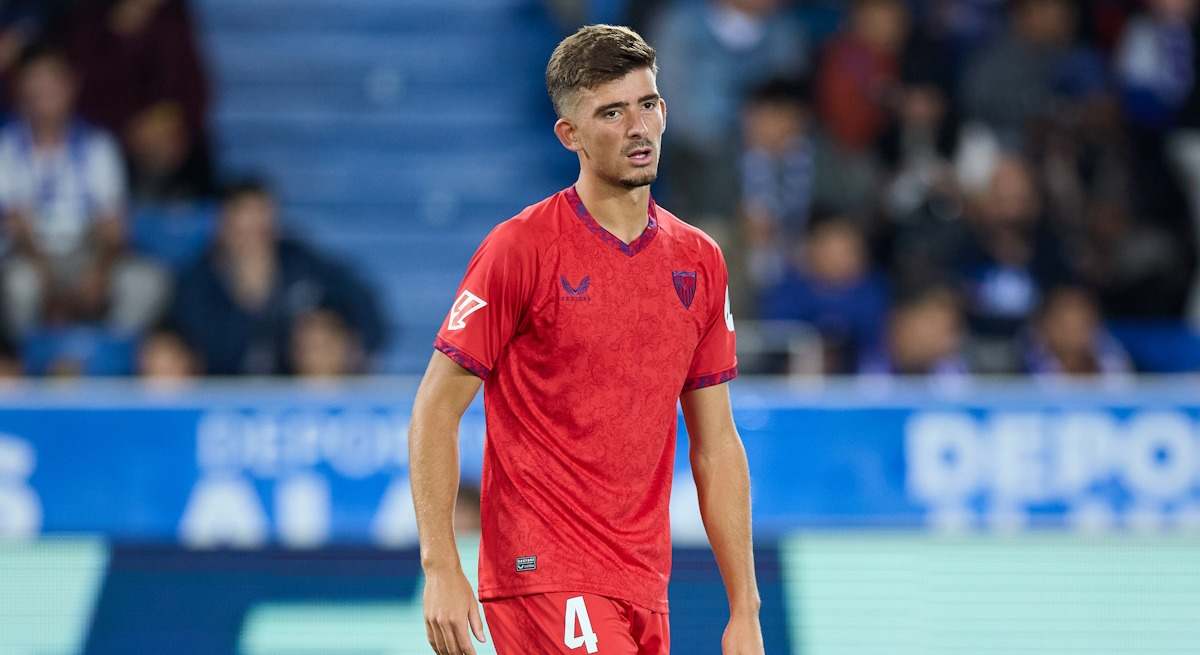 Kike Salas, en un partido con el Sevilla.