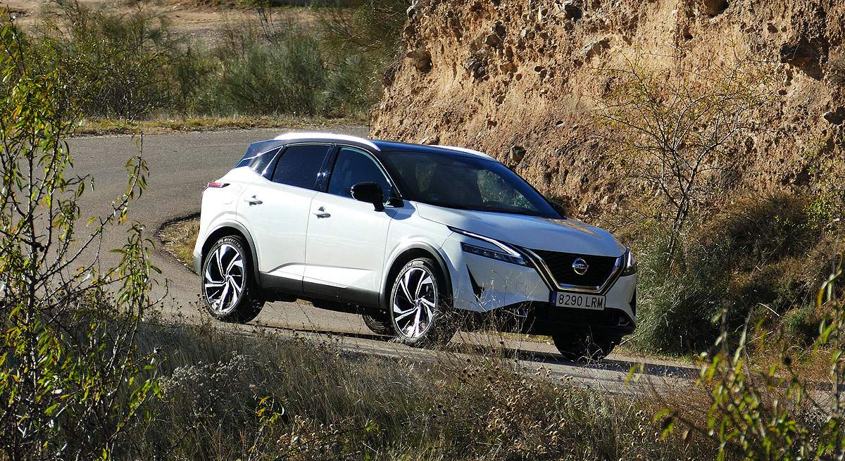 NISSAN-QASHQAI_01.jpg