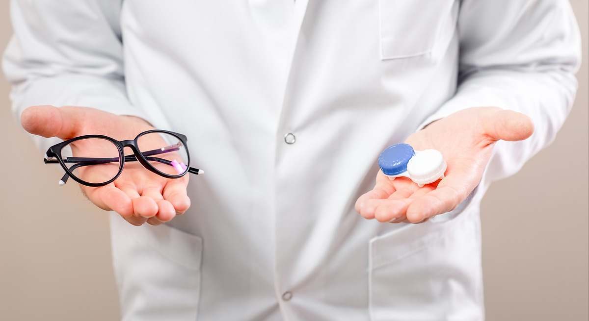 Gafas y lentes de contacto. / Foto: iStock