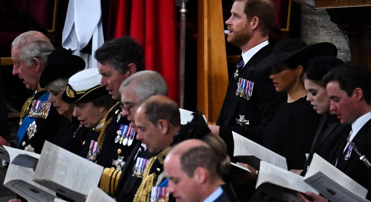 funeral-isabel-harry-1200.jpg