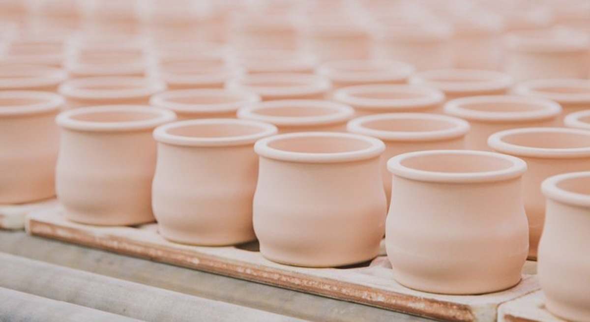 Productos de Cemer antes de pasar por el horno