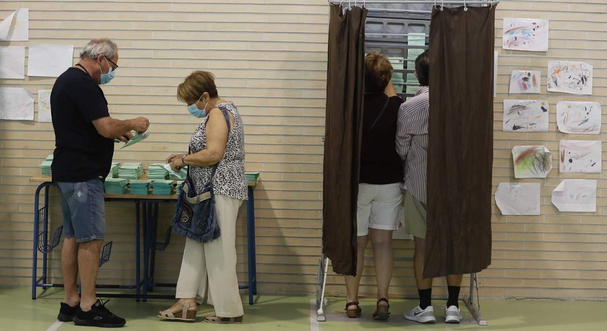 colegio-elecciones-19jun.jpg