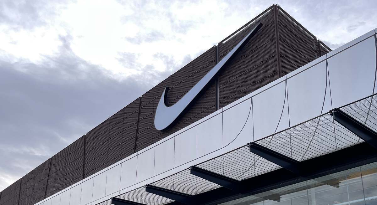 nike-vietnam-bolsa.jpg