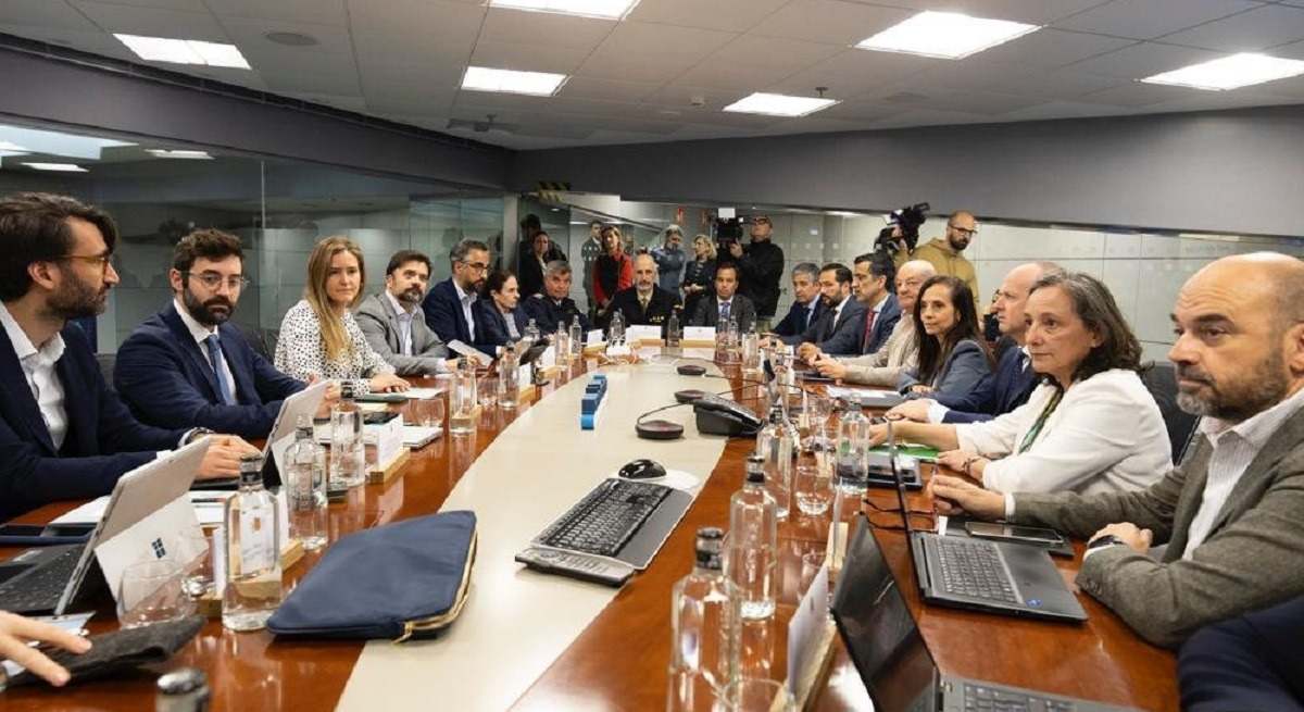 Un momento de la reunión hoy de Aagesen y Corredor