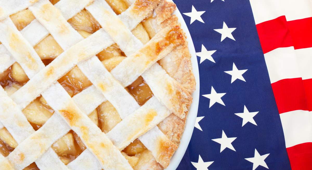 bye-bye-its-american-pie-tarta-manzana-eeuu-dreamstime-1200x655.jpg
