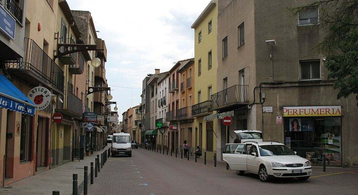 Calle de pueblo catalán