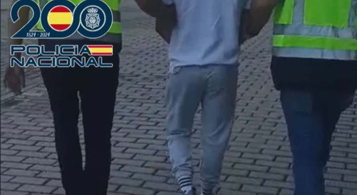 Imagen del sicario siendo detenido