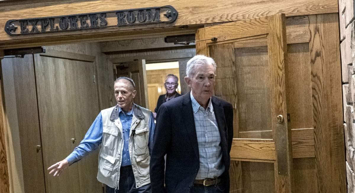 powell-llegada-jackson-hole-bbg.jpg