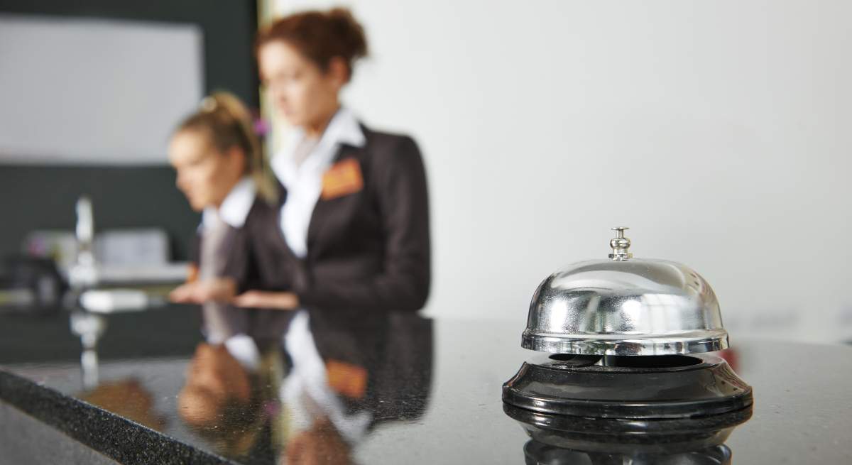 recepcion-hotel-lujo.jpg