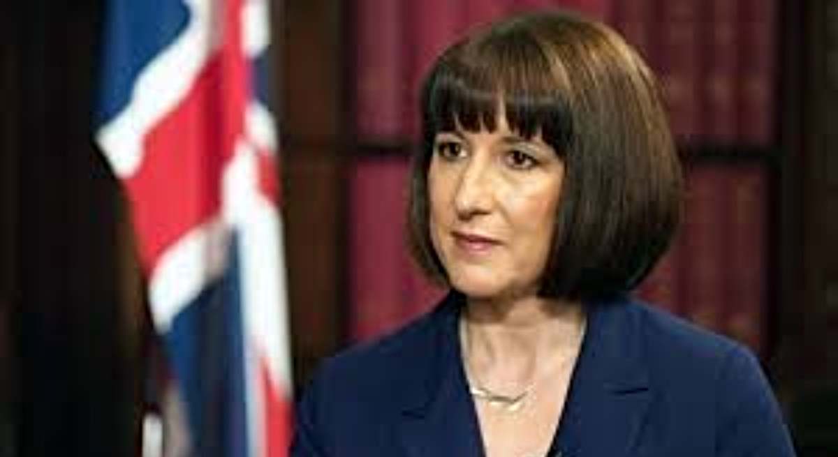 La ministra británica de Economía, Rachel Reeves