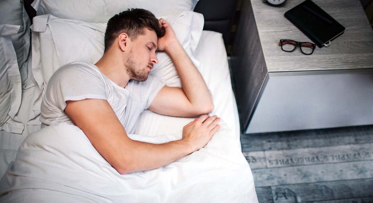 Los expertos alertan que dormir mal en verano puede provocar aumento de peso.