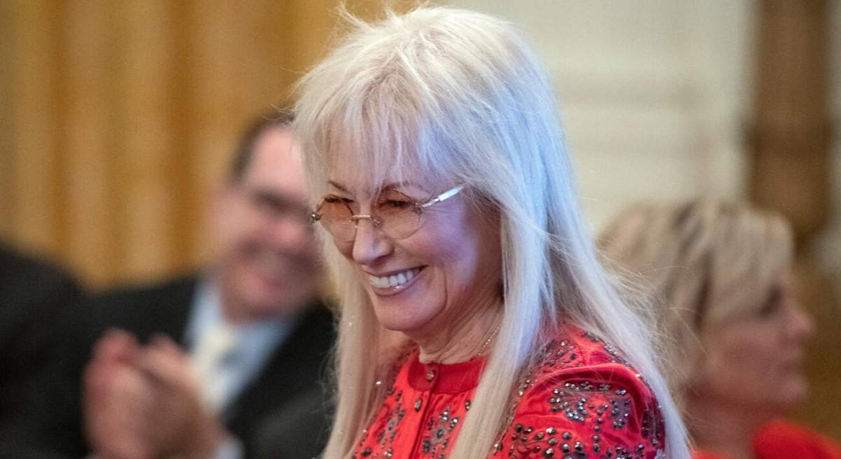 miriam-adelson-alamy.jpg