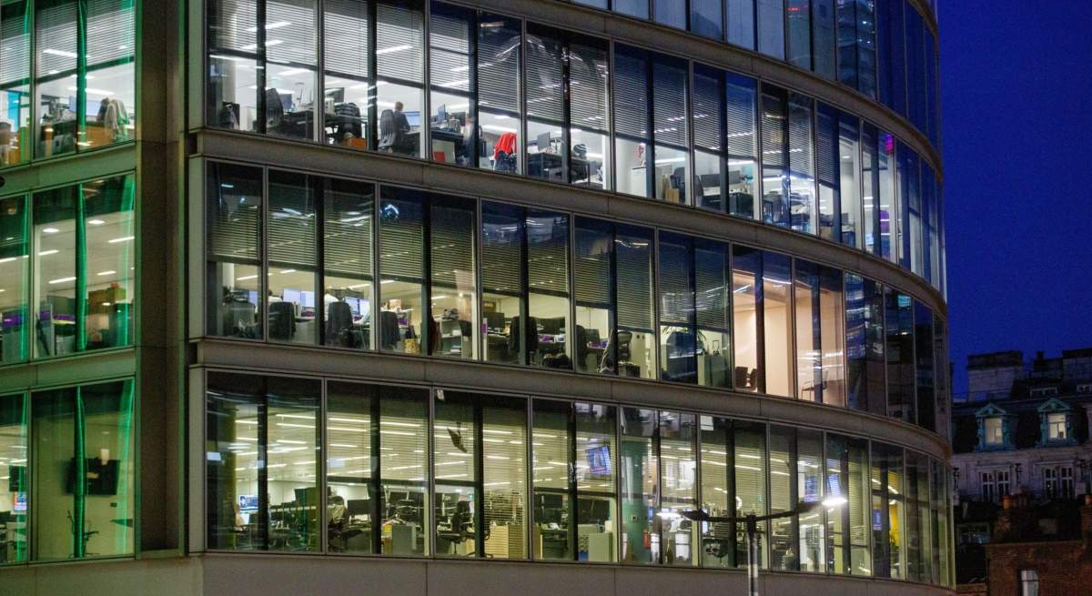 bloque-oficinas-londres-blumber-1200x655.jpg