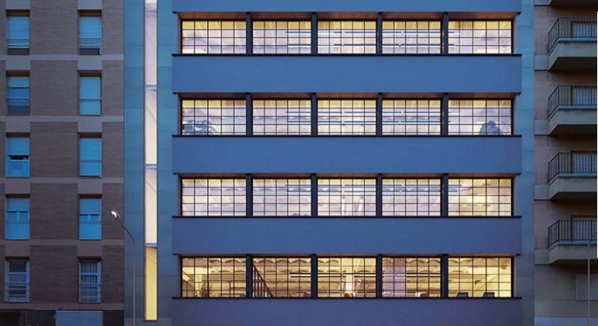 Edificio Midtown, nueva sede de la escuela privada BHS. EE