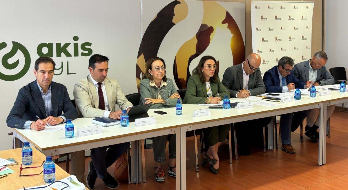 Reunión consejera de Agricultura de CyL con el sector agroalimentario