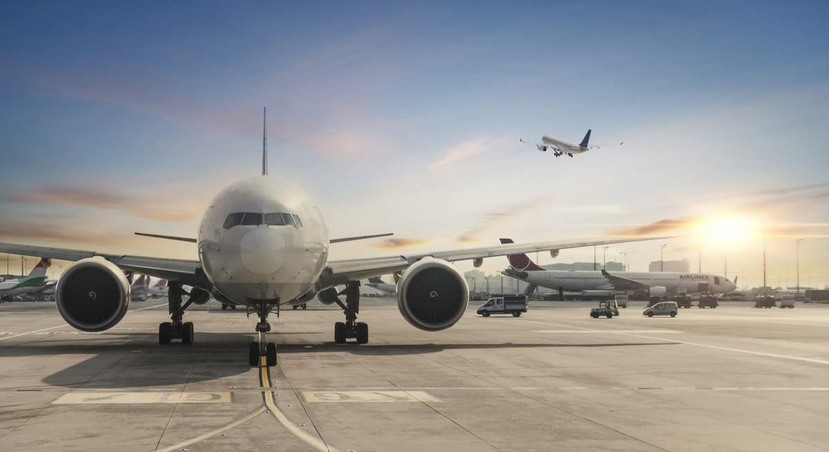 aviones-aeropuerto-istock.jpg