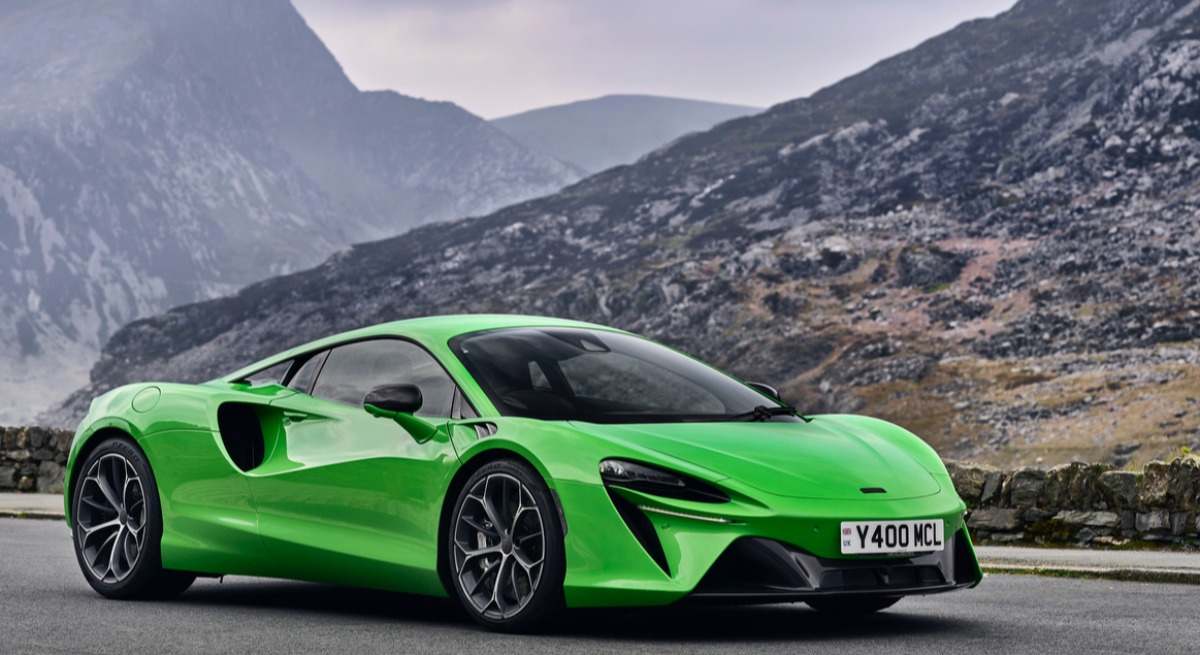 McLaren Artura 2025