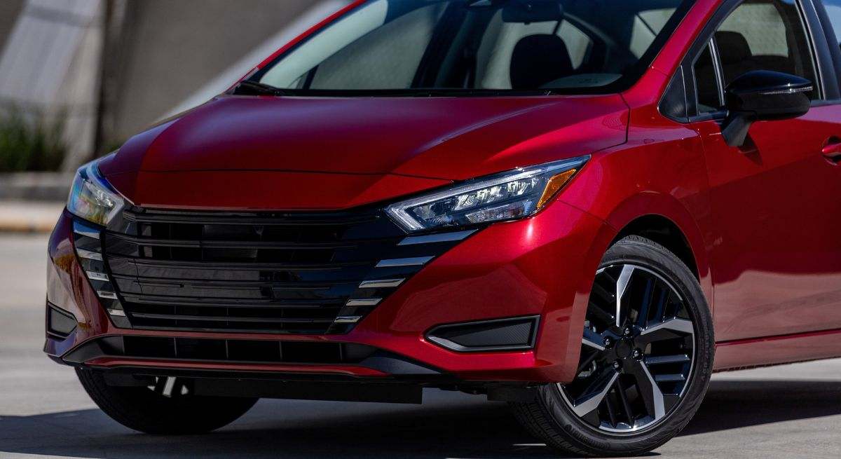 Montaje del último coche en Estados Unidos con transmisión manual de 5 velocidades
