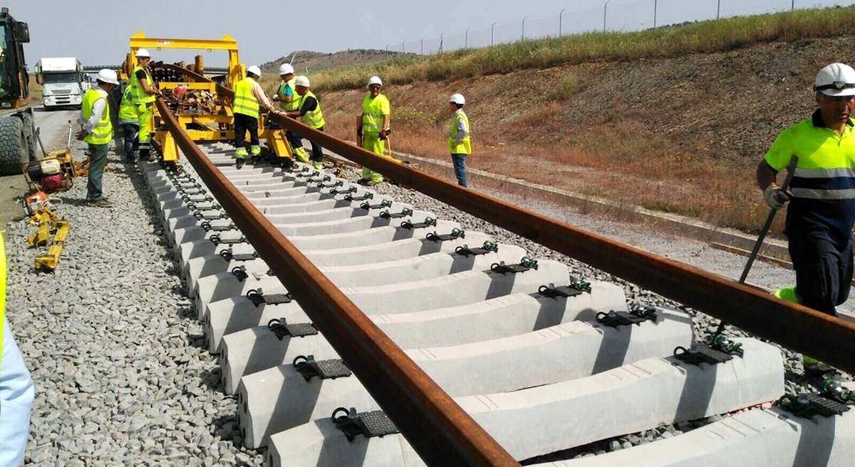 Obra_ferroviaria_eE.jpg