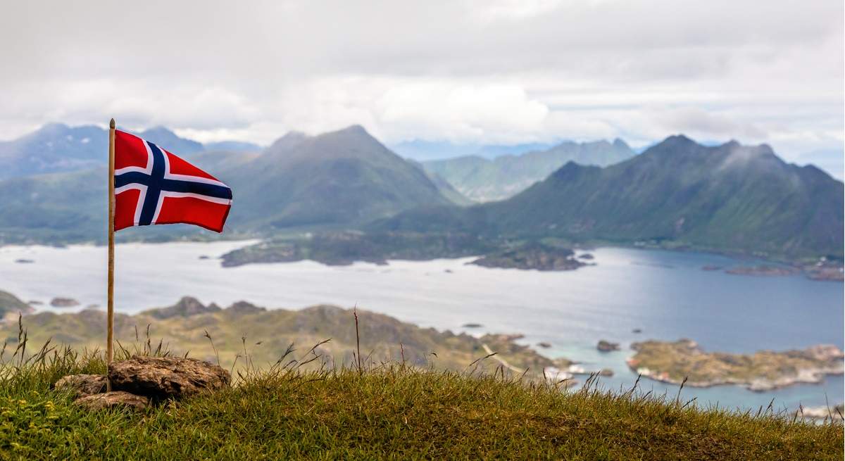 noruega-paisaje-bandera-istock.jpg