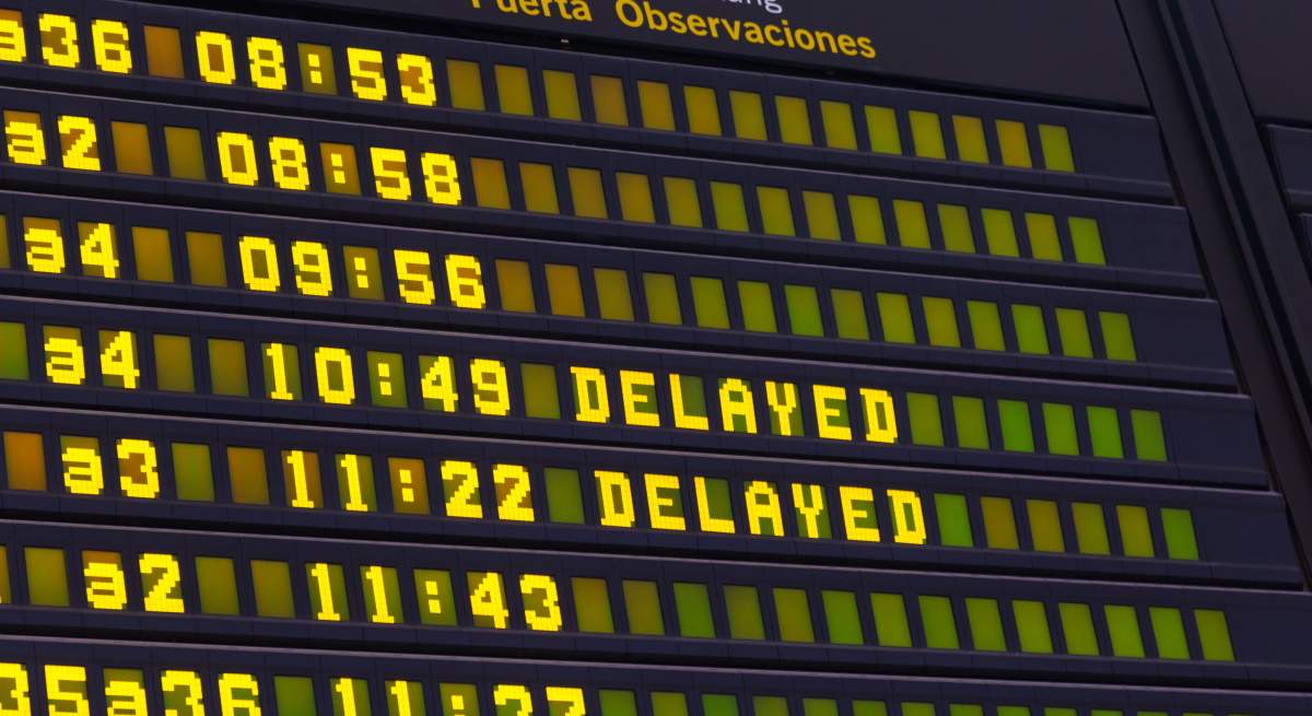 retraso-avion-dreamstime-1200x655.jpg