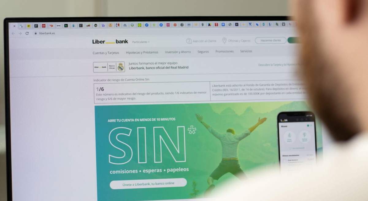 liberbank-web-alamy.jpg