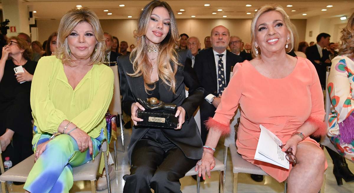 carmen-borrego-premios-naranja.jpg