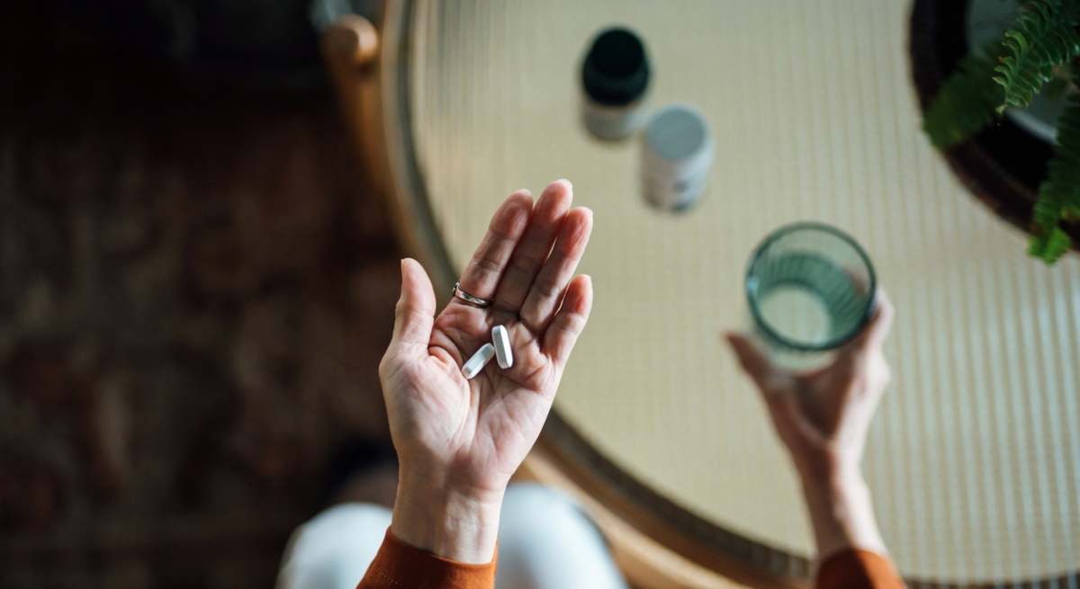 medicamentos-senora-istock.jpg