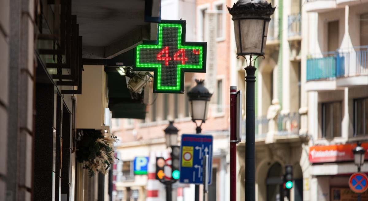 termometro-farmacia-calor-recurso-albacete-ep.jpg