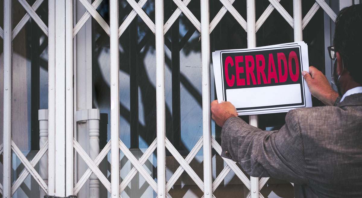 Un pequeño comercio cerrado