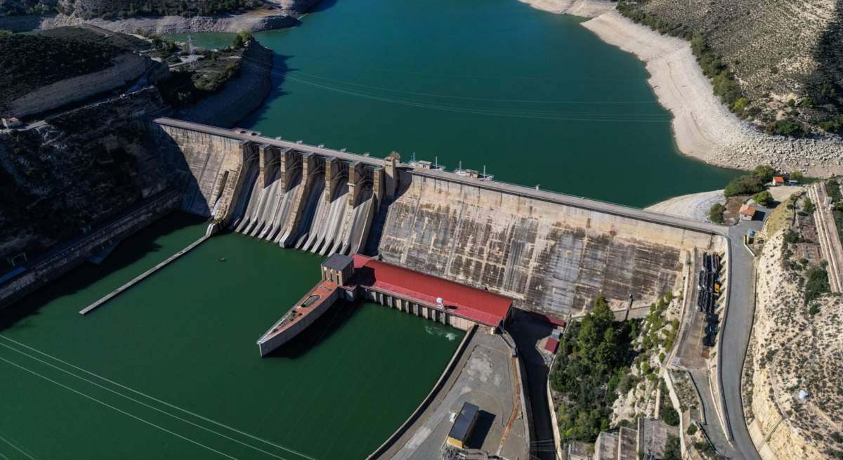 presa-mequinenza-zaragoza-Endesa-Bbg.jpg