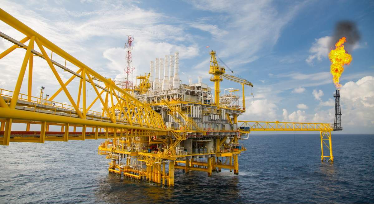 plataforma-petrolera-flotante.jpg