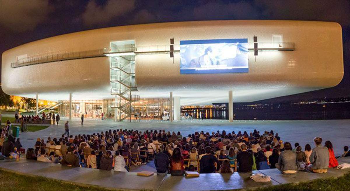 Cine-verano-Centro-Botin-1.jpg