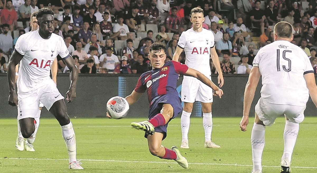 El futbolista del FC Barcelona, Pedri, en una imagen de archivo. Reuters
