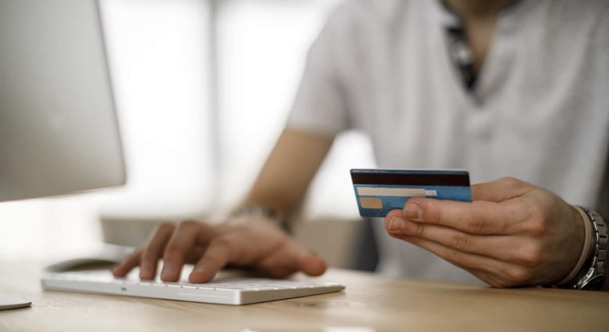 tarjeta-pc-istock.jpg